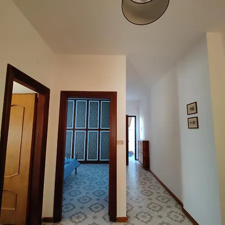 Varano Отель типа 